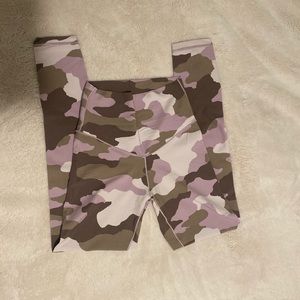 Aerie camo leggings